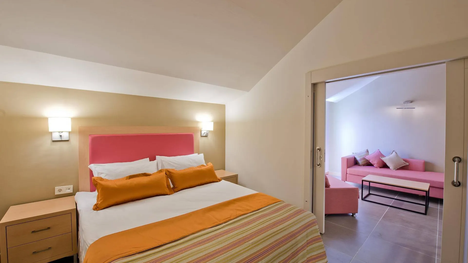 Kentia Apart Hotel Antalya 4*,